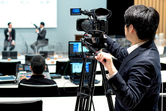 感謝と笑顔を忘れないホスピタリティーあふれるスタッフのイメージ